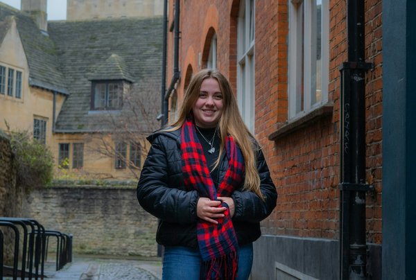 Comment choisir des vêtements pour mettre en valeur une poitrine généreuse ?