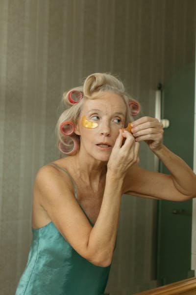 Conseils anti-âge : vos rituels pour une peau resplendissante